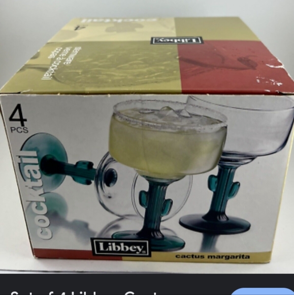 🆕Libbey Cactus Margarita Cocktail Glass Stemware  4 pack Clear w/ Green Stem - Picture 2 of 2